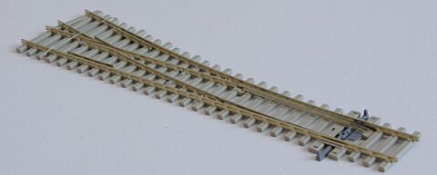 Macaz dreapta, raza medie, fine