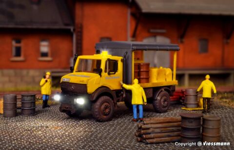 Unimog cu instalatie de ungere